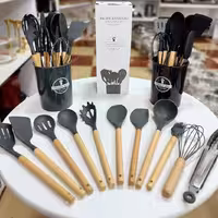 سرویس کفگیر ملاقه سیلیکونی رنگ مشکی لطفا اول استعلام موجودی بگیرید