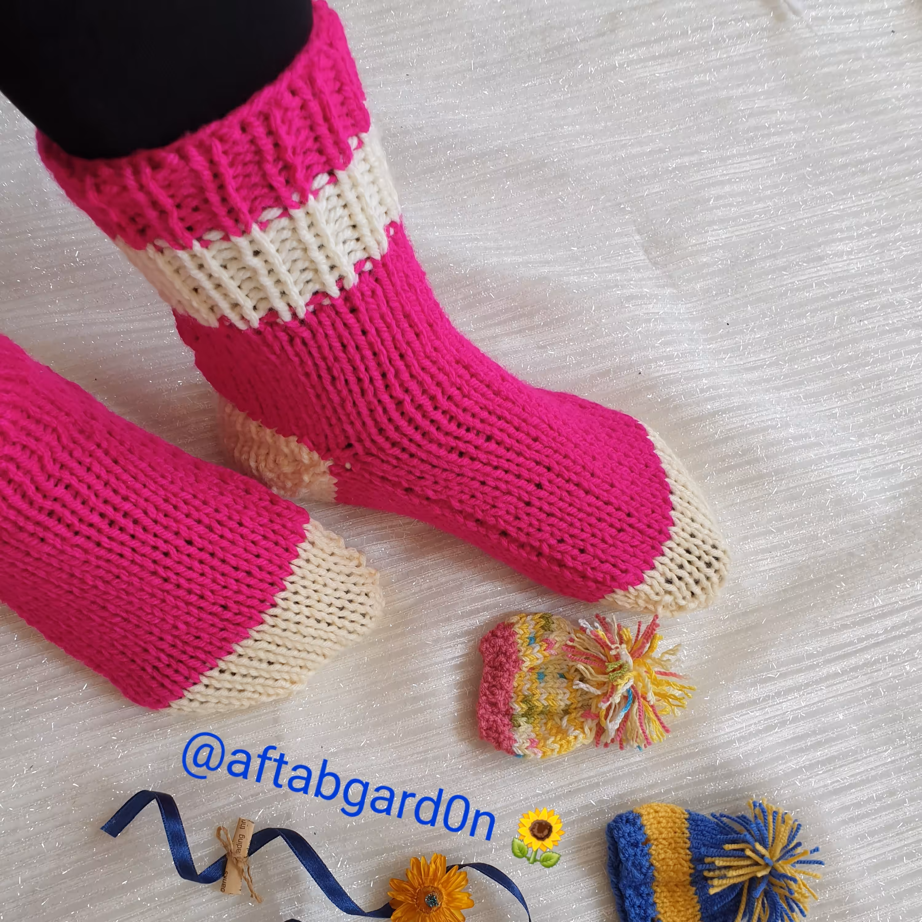 جوراب بافتنی بلند و ضخیم دستبافت گالری آفتابگردون