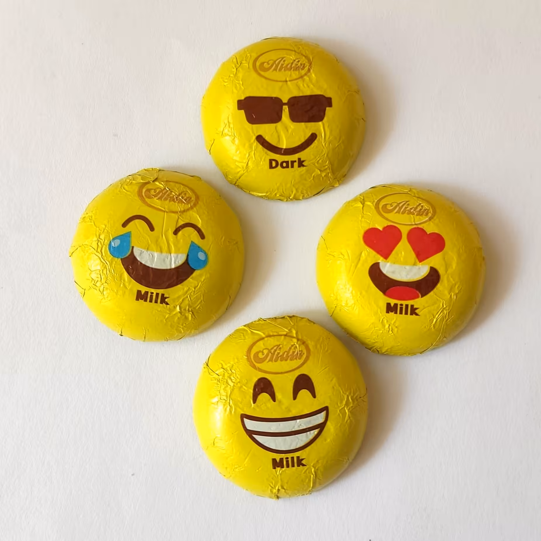 شکلات ایموجی آیدین (200 گرم)