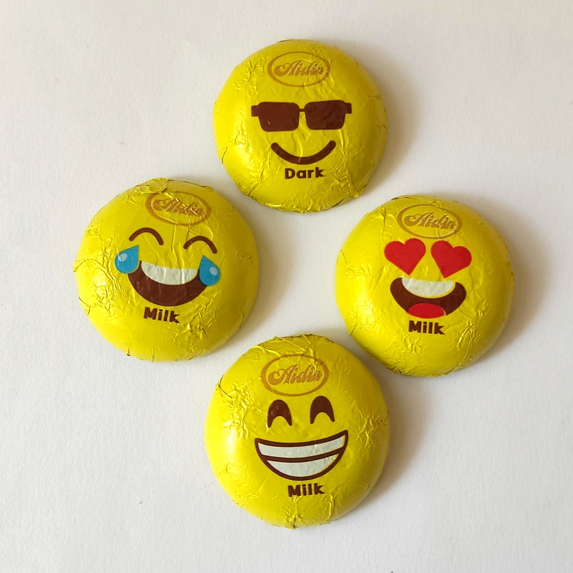 شکلات ایموجی آیدین (200 گرم)