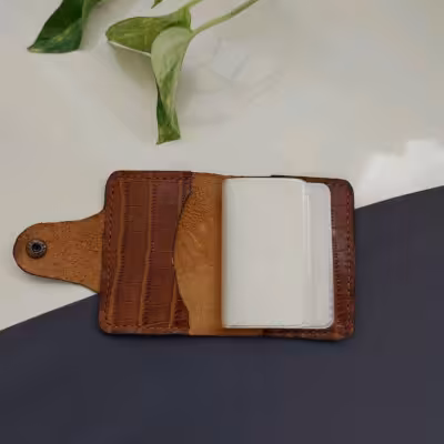 جاکارتی چرمی