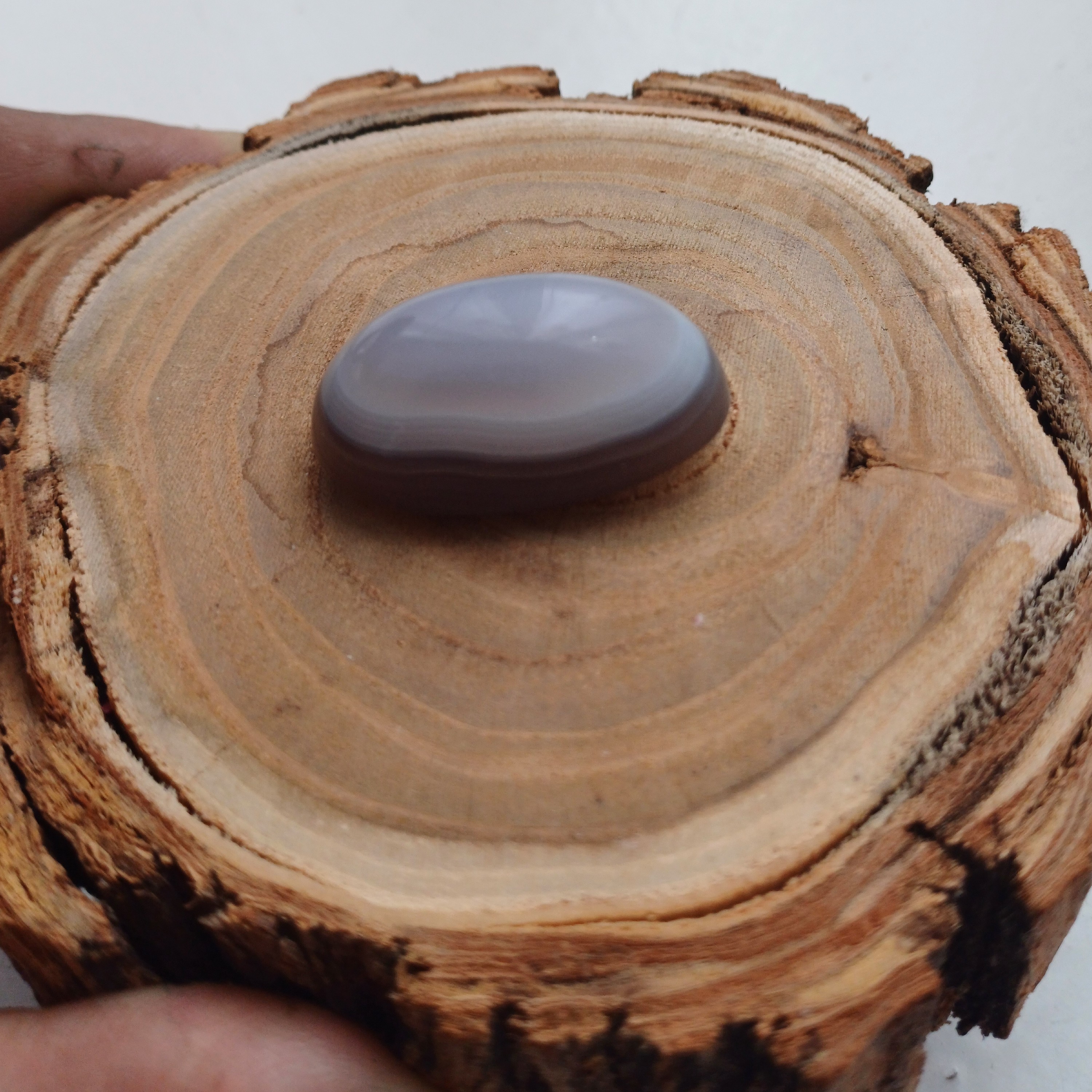 سنگ عقیق کلاه دار 