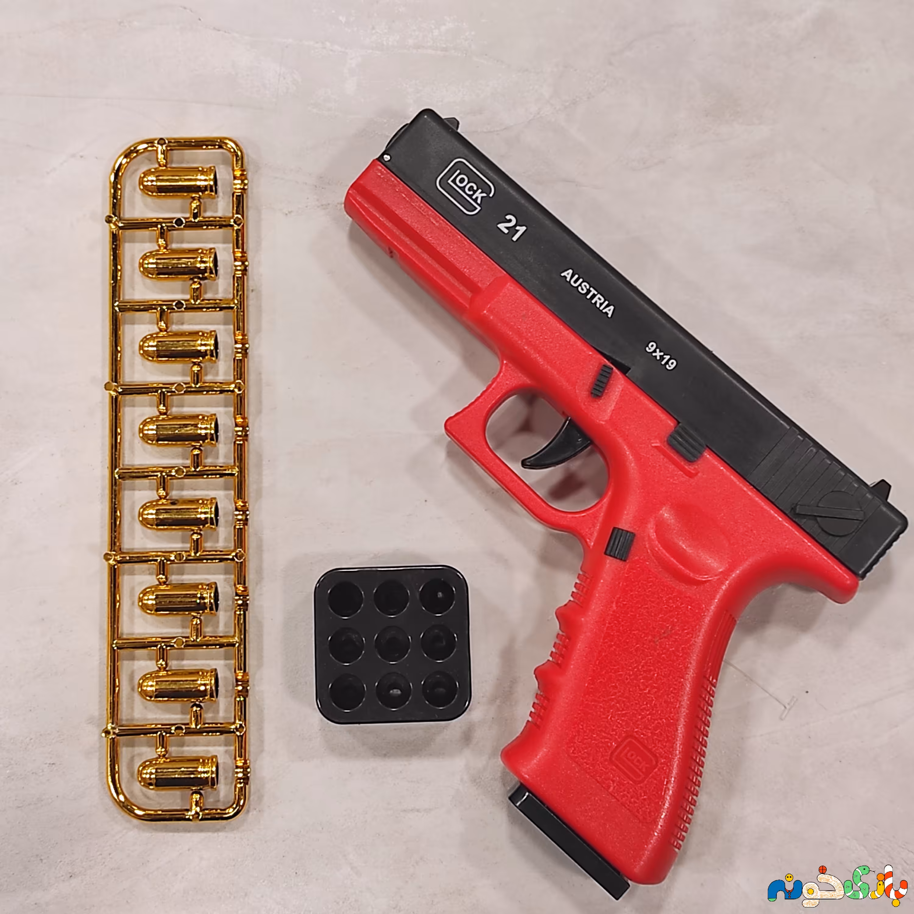 اسباب بازی تفنگ پوکه پران لیزر انداز طرح اتریشی وارداتی بدون سیبل ابعاد 17 در 12سانت 