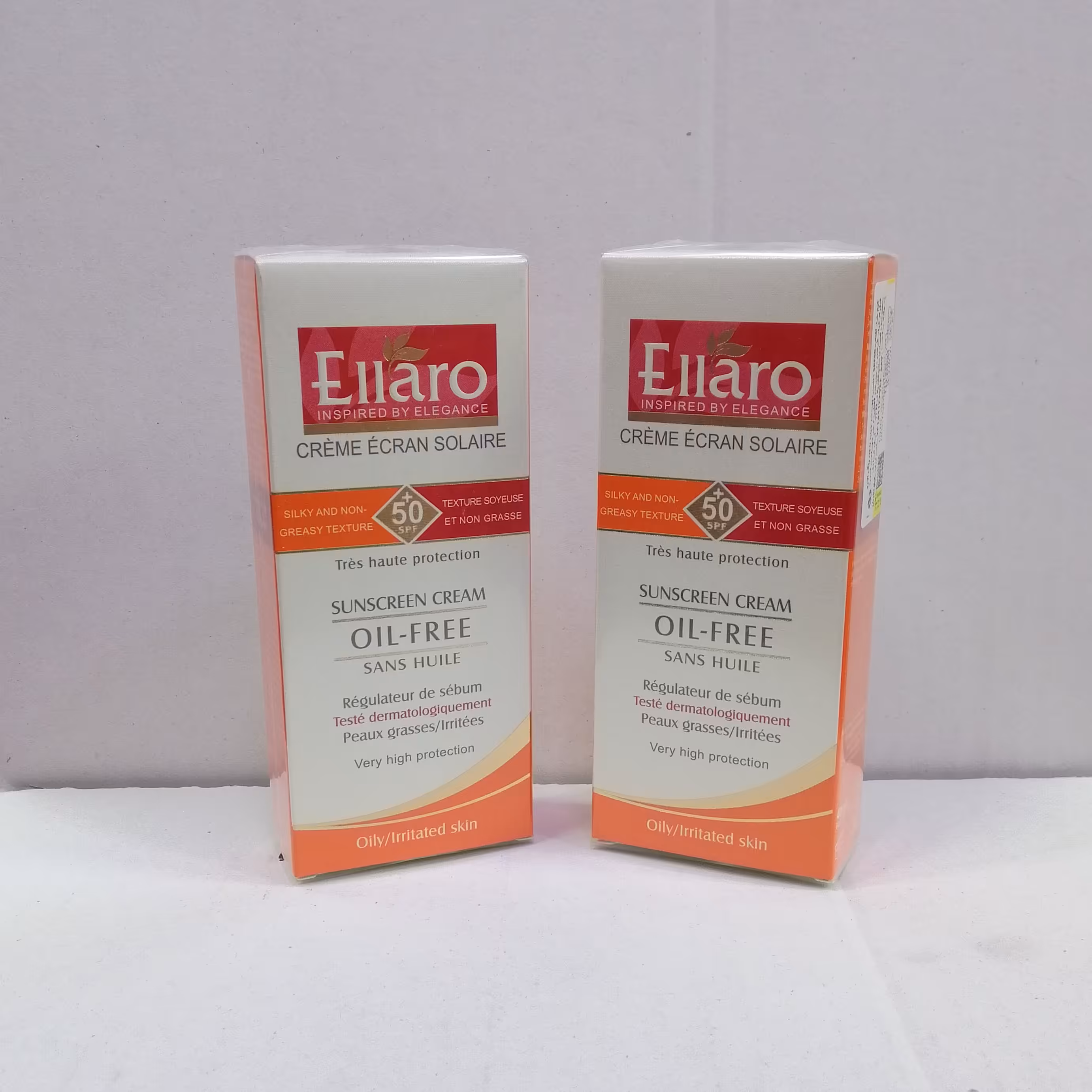 کرم ضد آفتاب الارو SPF50 فاقد چربی بدون رنگ (اصلی اورجینال)