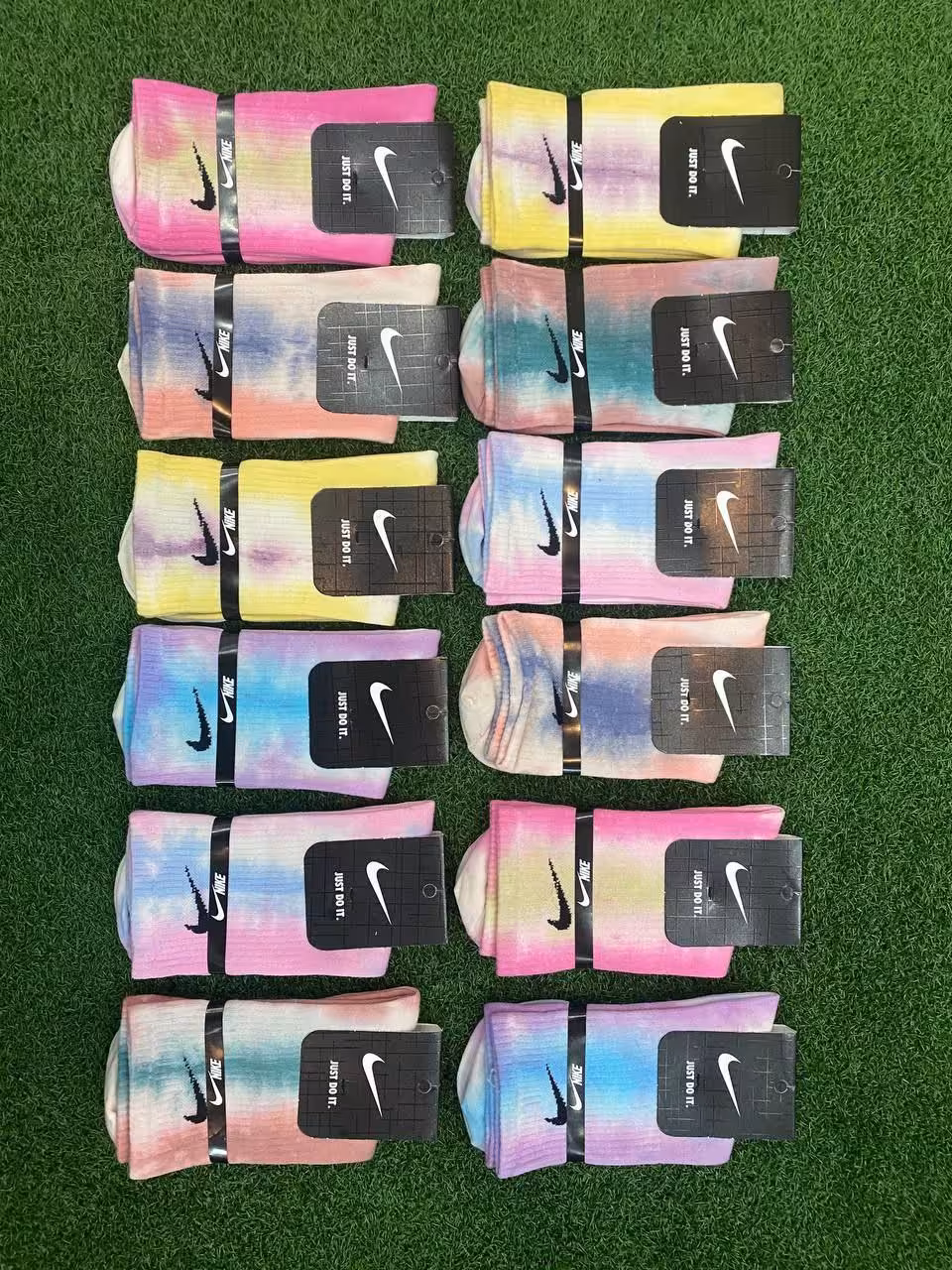 جوراب ساق بلند ورزشی