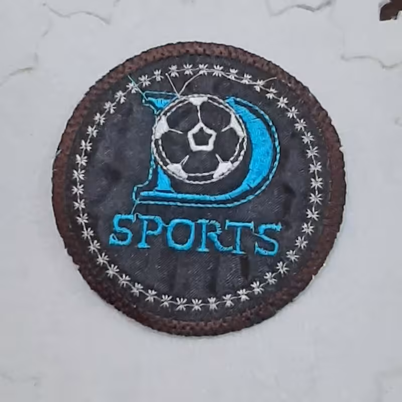 تکه دوزی . اسپرت.  گردخیلی زیبا.  11 سانت.