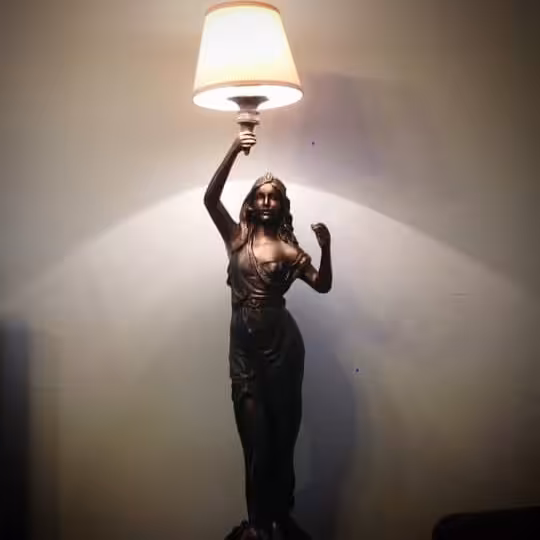 مجسمه اباژور