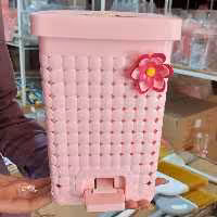 سطل زباله پدالی دوجداره مایا محصول برندمعتبرهوم کت تهیه شده از بهترین مواداولیه 