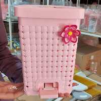 سطل زباله پدالی دوجداره مایا محصول برندمعتبرهوم کت تهیه شده از بهترین مواداولیه 