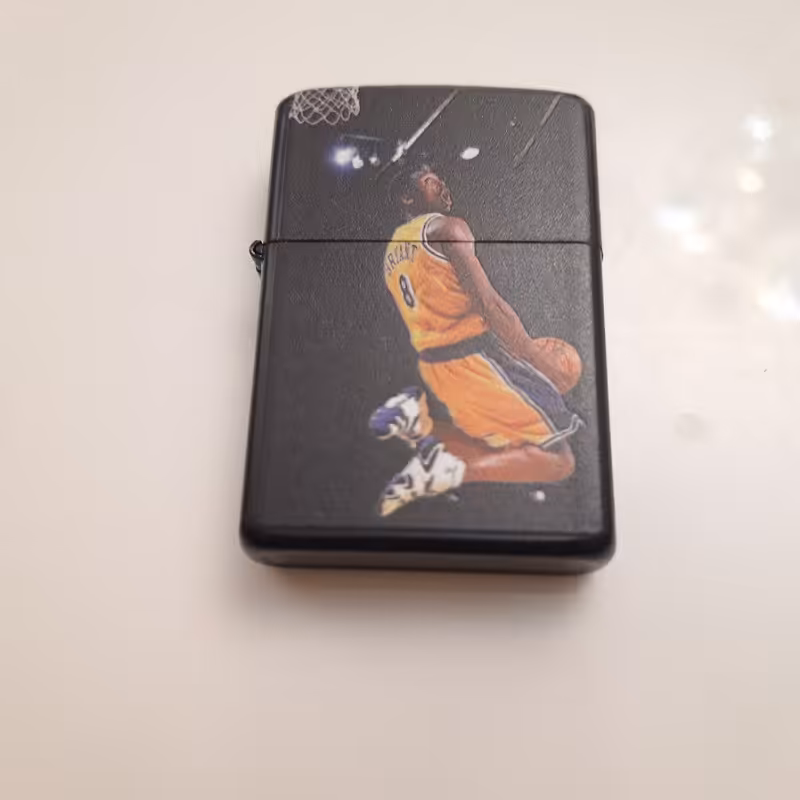 فندک طرح زیپو بنزینی بسکتبال 2   با امکان تعویض فتیله و سنگ 