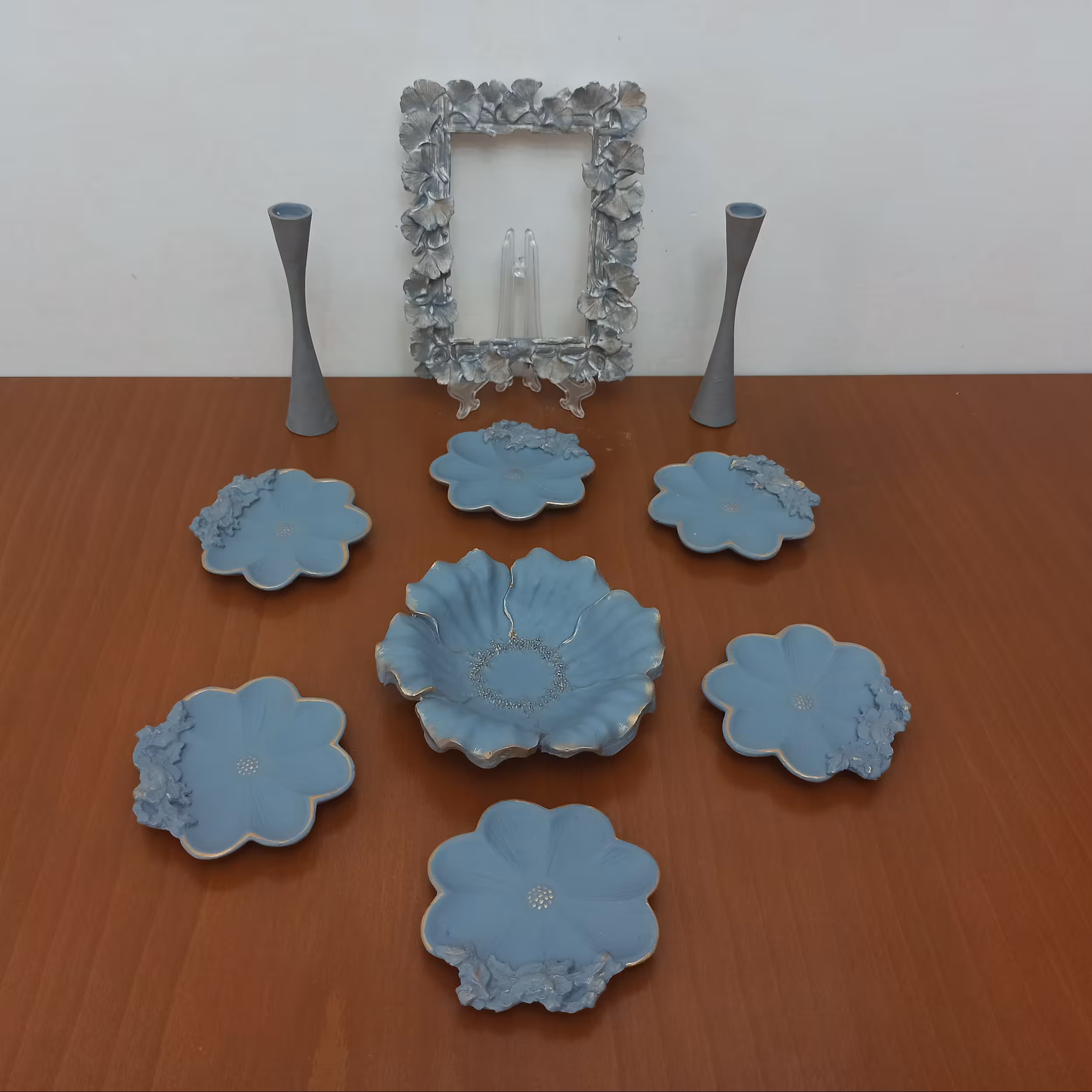 مجموعه ظروف هفت سین مدل نعلبکی و گل بزرگ کد 44 طوسی