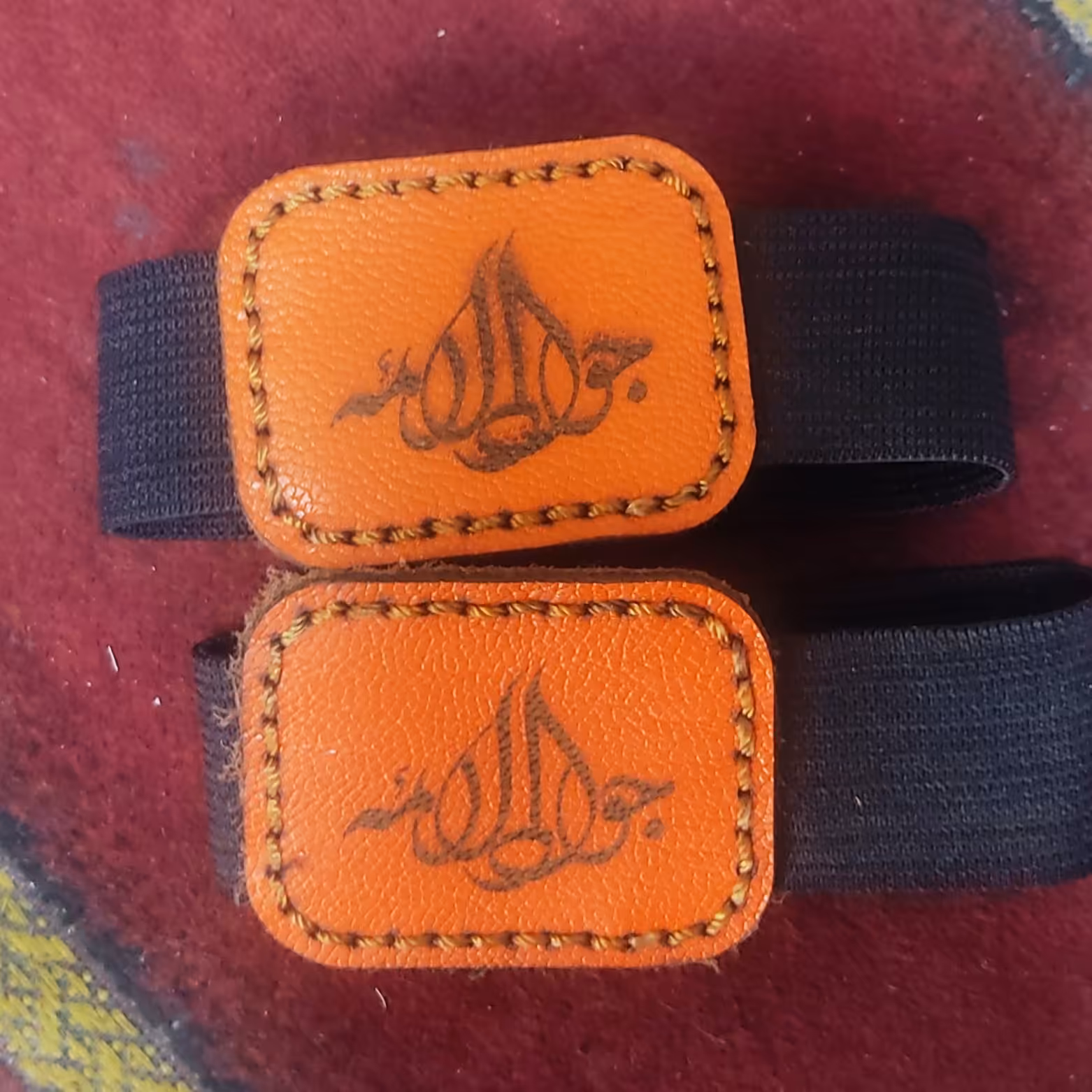 بازوبند دعا چرم بدون دکمه فلزی