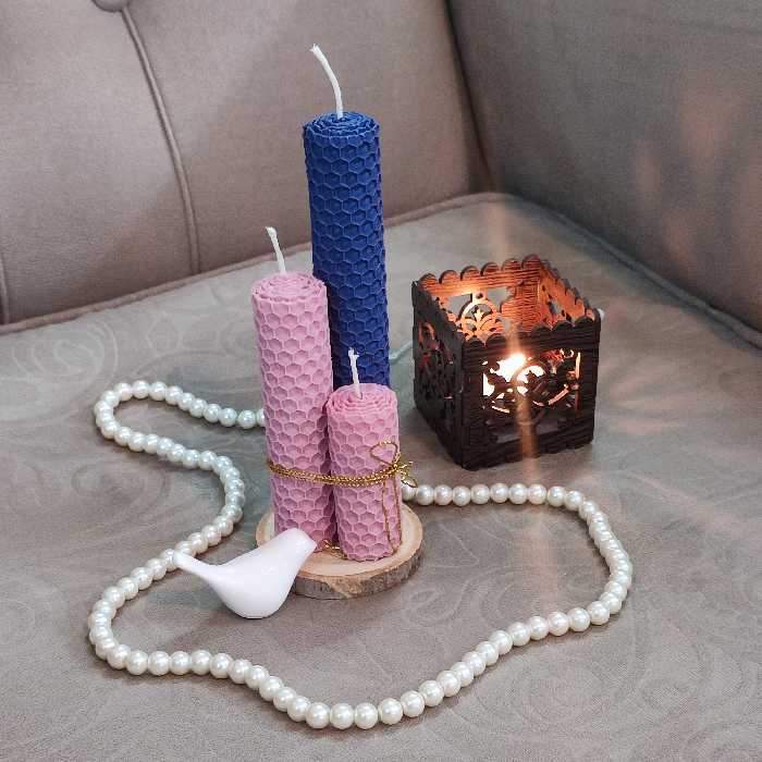 شمع موم عسل بیزوکس  درسایز 15 و 10و 6درقطر 2ونیم  بهمراه چوب  سایزکوچک مناسب زیرشمع