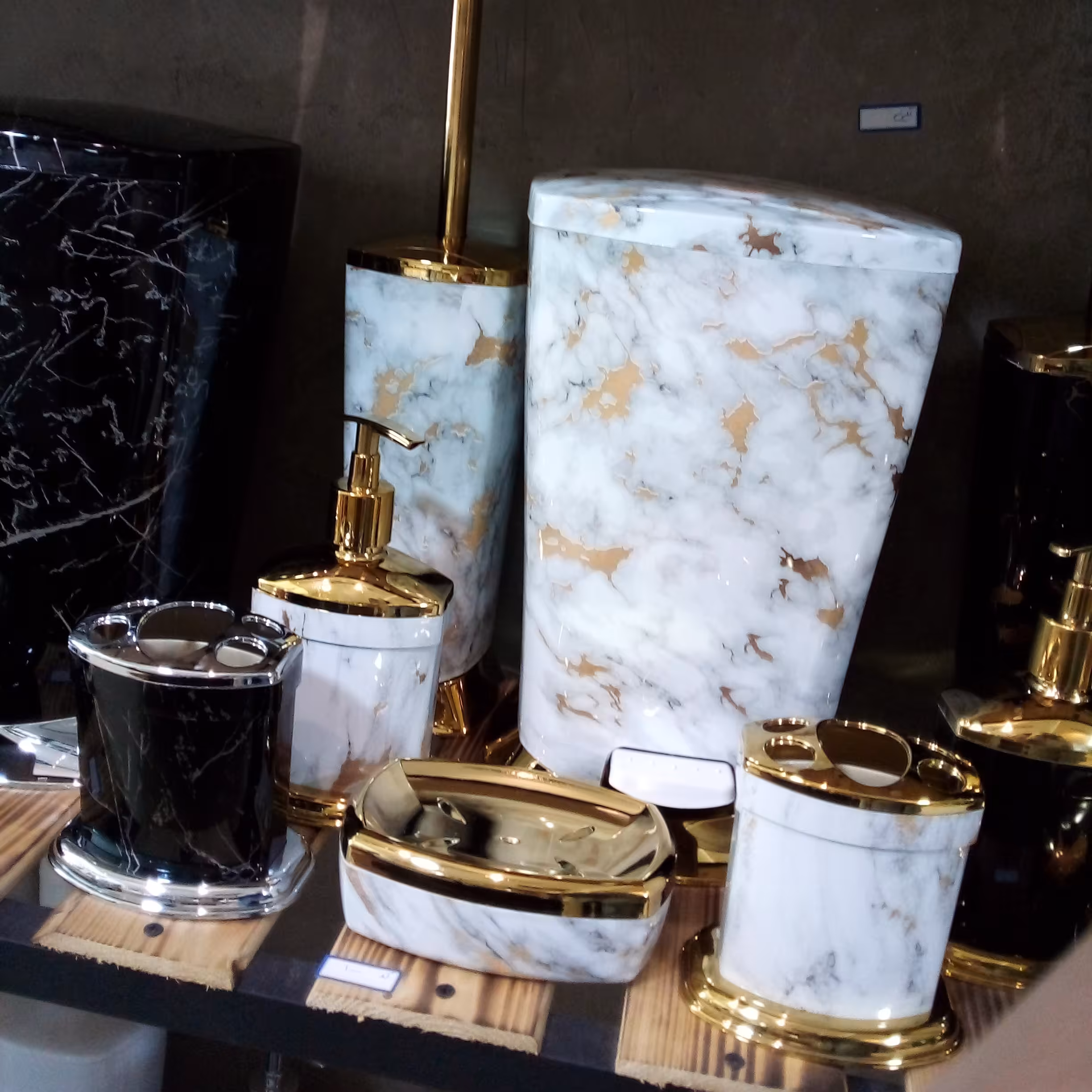 ست سرویس بهداشتی نگین(ارسال تیپاکس پس کرایه)