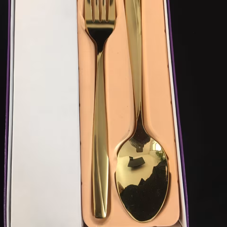 قاشق چنگال 12 پارچه یونیک طلایی جدید