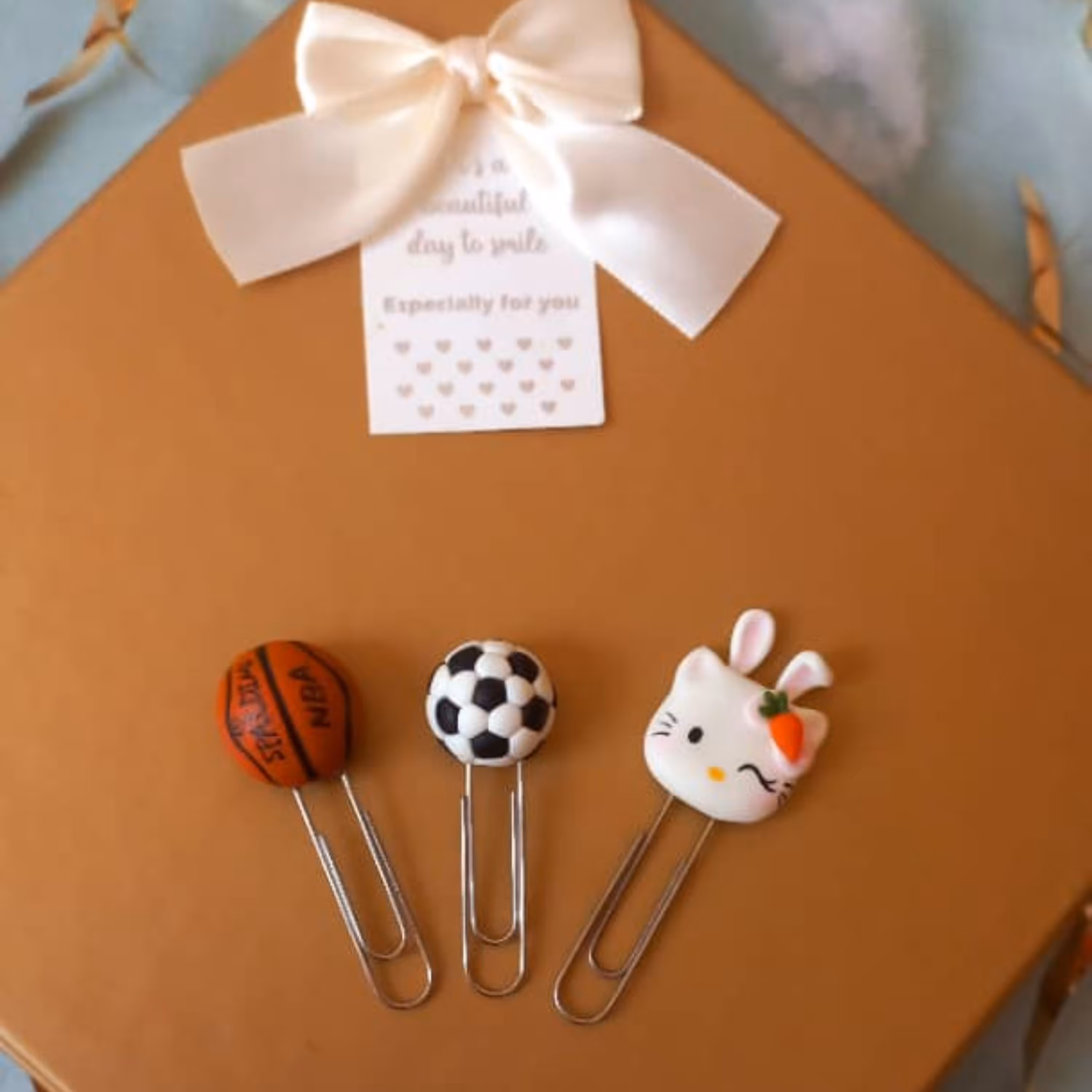 گیره کتاب یا بوک مارک عروسکی زیبا با خمیر ایتالیایی