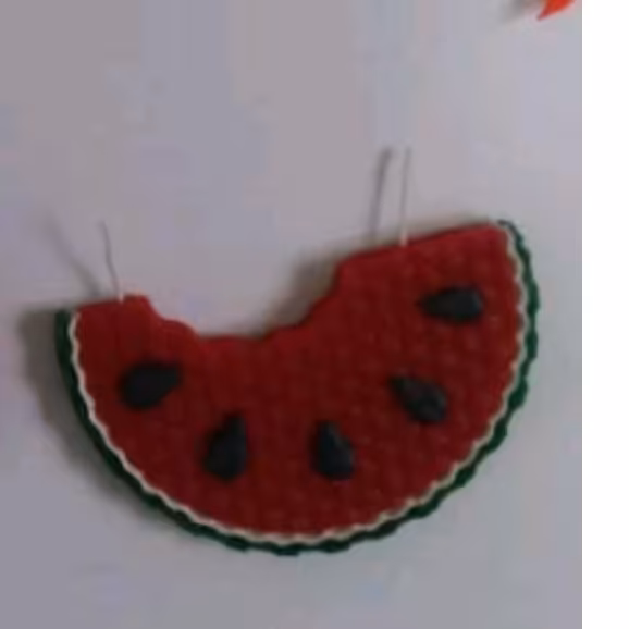 شمع بیزوکس یا موم  عسلی  قاچ هندوانه .  متنوع . کاملا گیاهی 