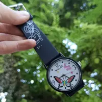 ساعت والار دخترانه بند رابر( لاستیک) قفل سگکی صفحه طرحدار