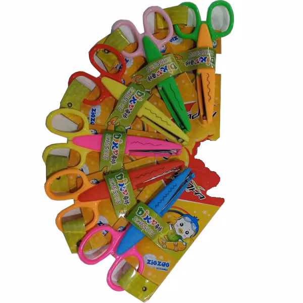 قیچی دالبر تیغه فلزی (طرح دار)