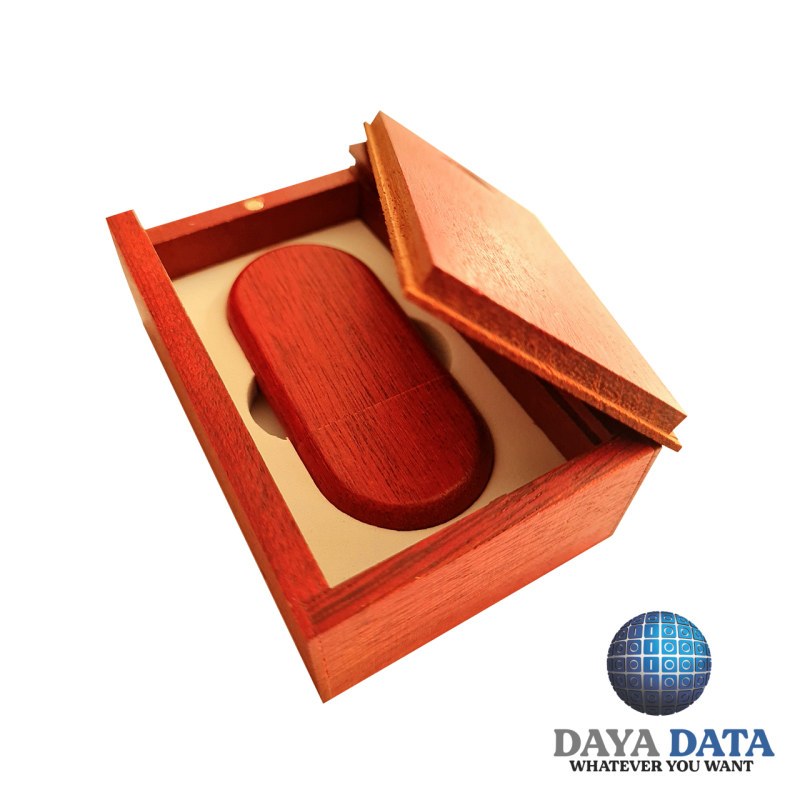 فلش مموری  دایا دیتا  ست ساده  چوبی  مدل WO1001-3  ظرفیت32GB -USB2 رنگ شرابی