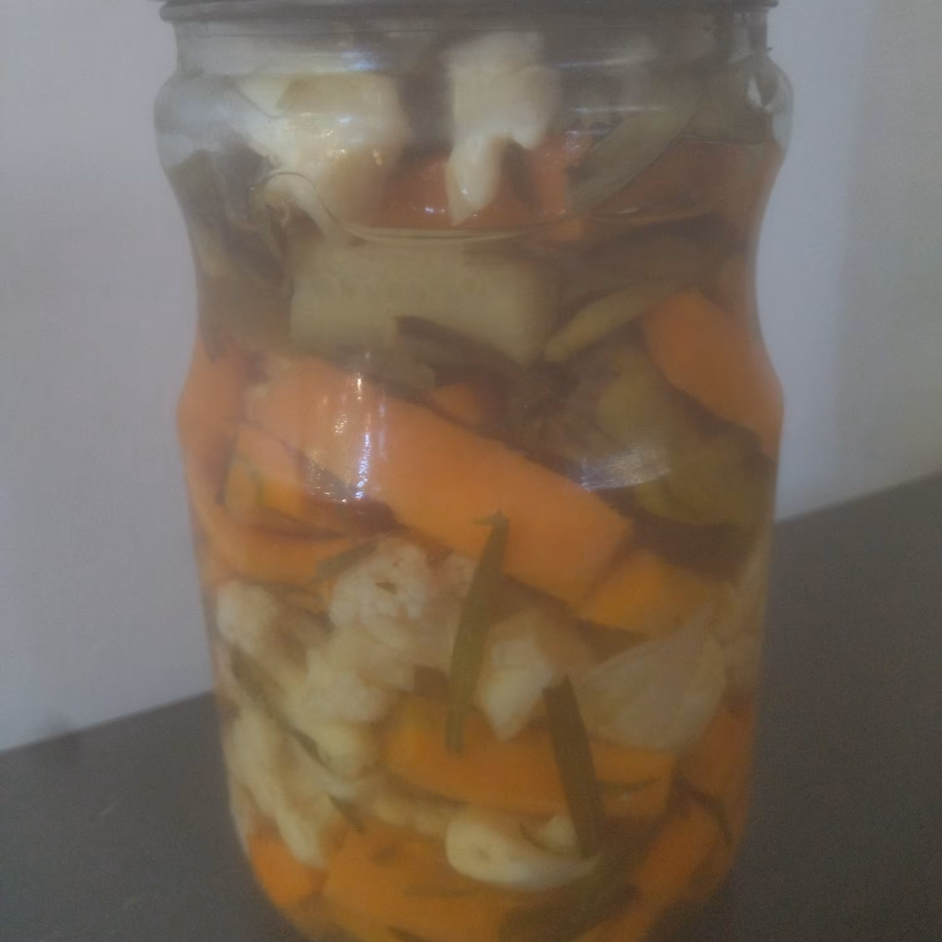 ترشی مخلوط(شور) یک کیلویی