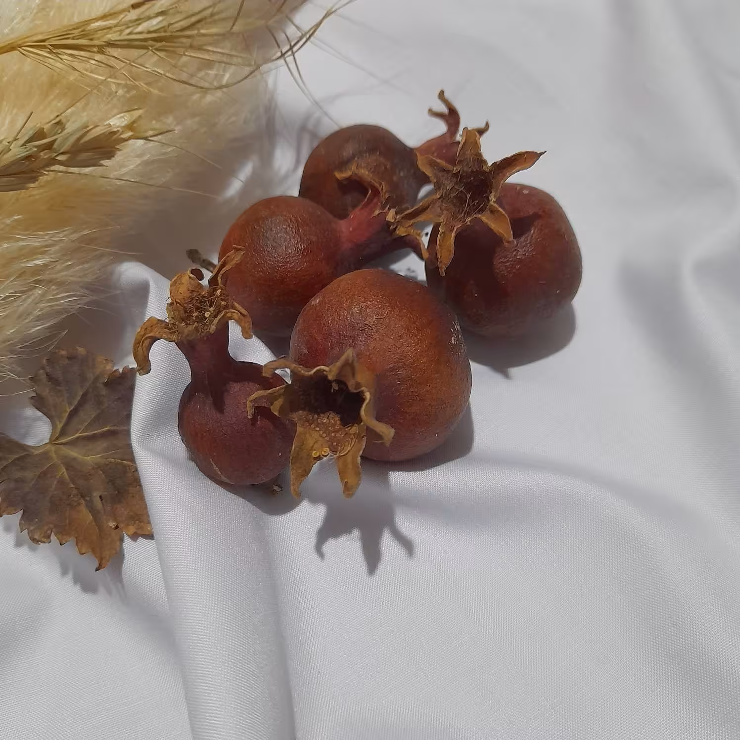 انار خشک تزیینی یلدا با رنگ طبیعی بسته سه تایی