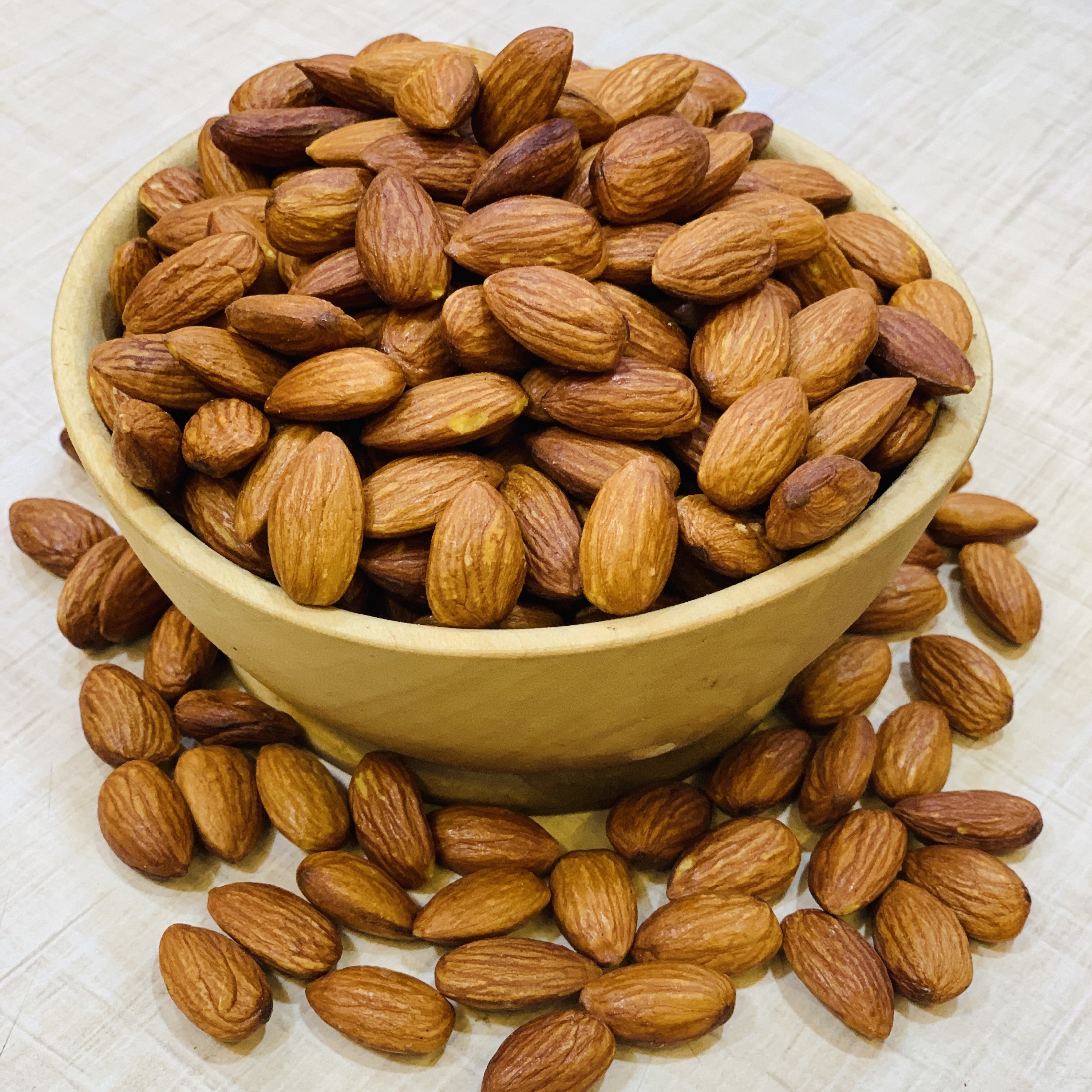 مغز بادام اعلاء کانادایی (2000گرمی)  ارسال رایگان