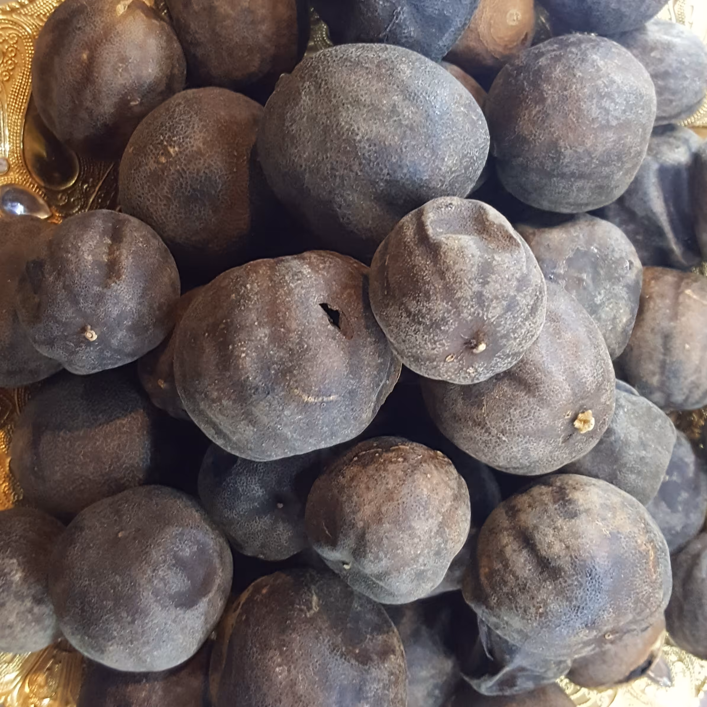 لیمو عمانی سیاه بدون تلخی درشت تازه و درجه یک(500گرم)