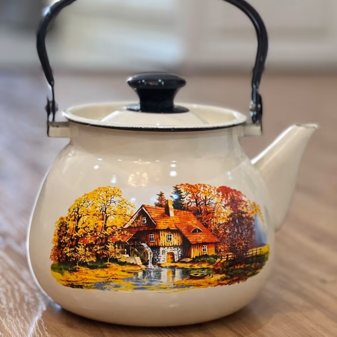 کتری 3/5لیتری لعابی طرح زیبای پاییزی