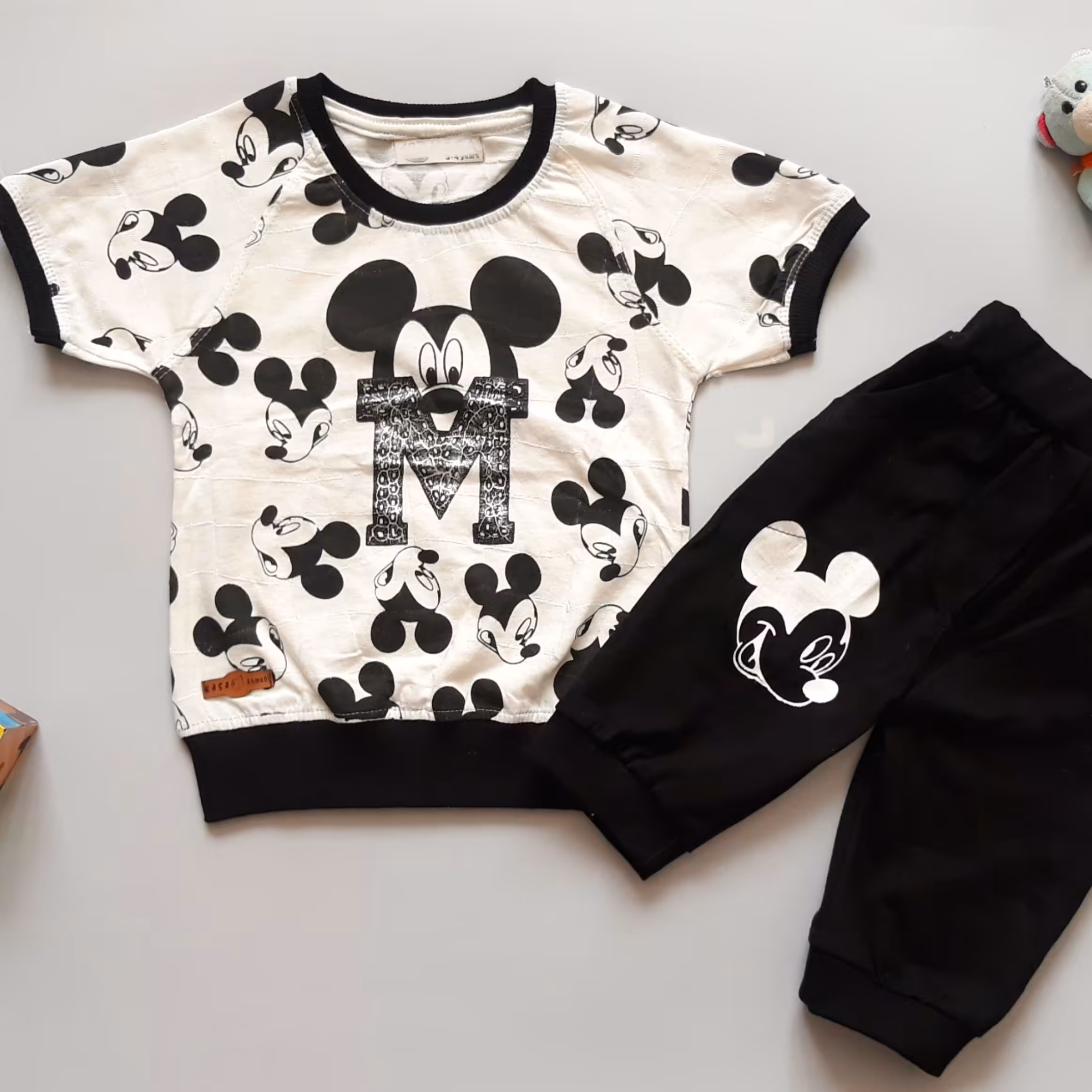 ست اسپرت میکی موس
مناسب 2 تا 5 سال