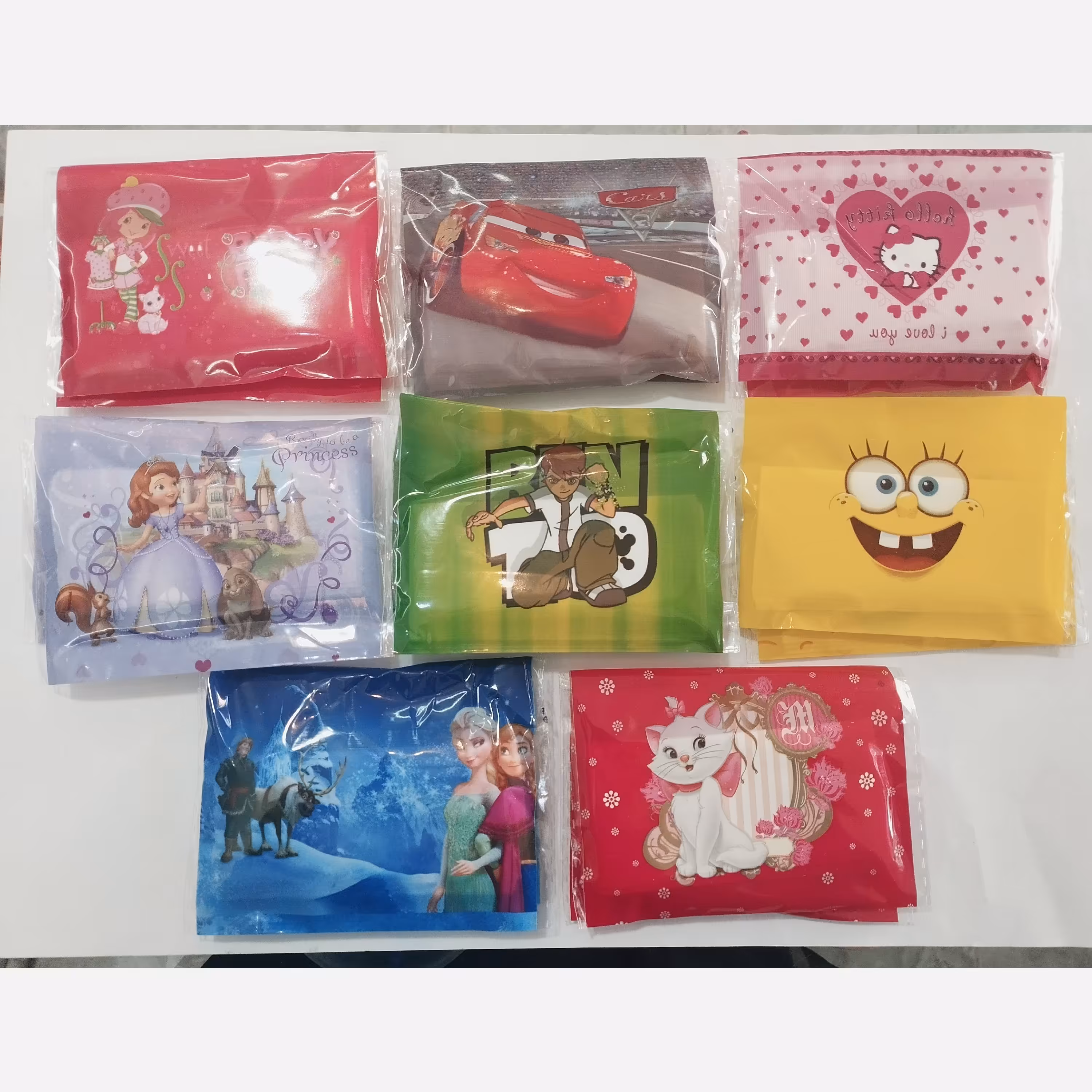 دستمال کاغذی جیبی با جلدی زیبا  10 برگی