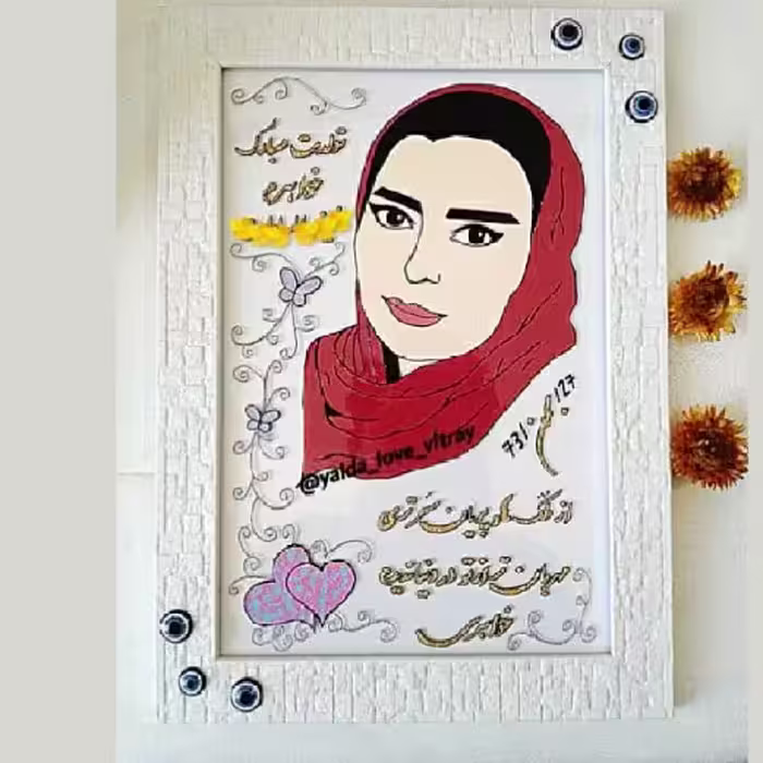 تابلو چشم نظر ویترای طرح چهره ماه تولد