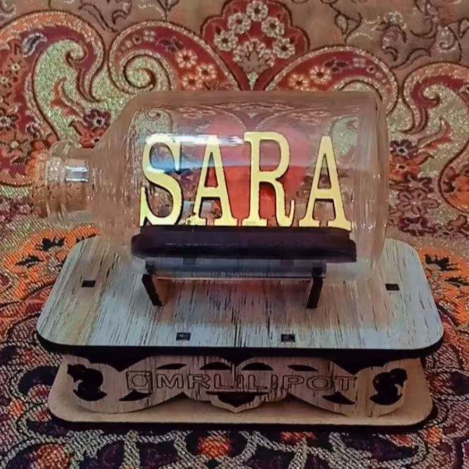 شیشه جادویی طرح اسم