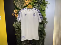 کیت رئال مادرید کانسپت 2026-2025 سفید ورژن پلیر (بازیکن)