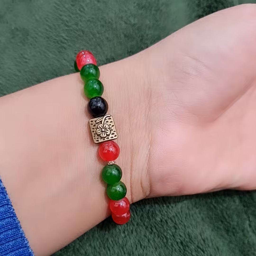 دستبندهای سنگی با رنگهای زیبا و خاص