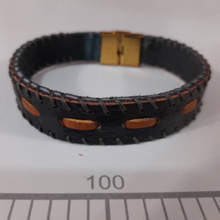 دستبند دست دوز