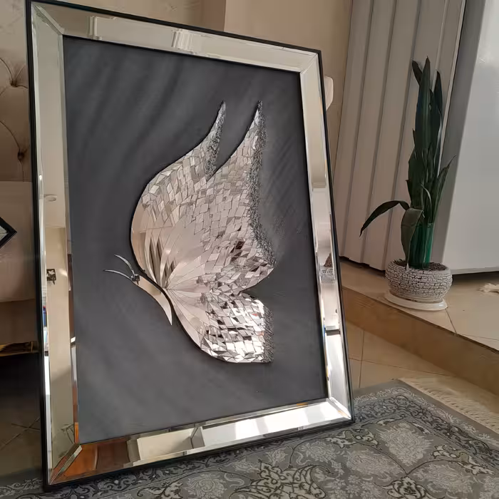 تابلو آینه کاری تماما کار شده با دست رنگ زمینه طوسی.ارسال  با چاپار.پس کرایه هزینه ارسال در زمان تحویل