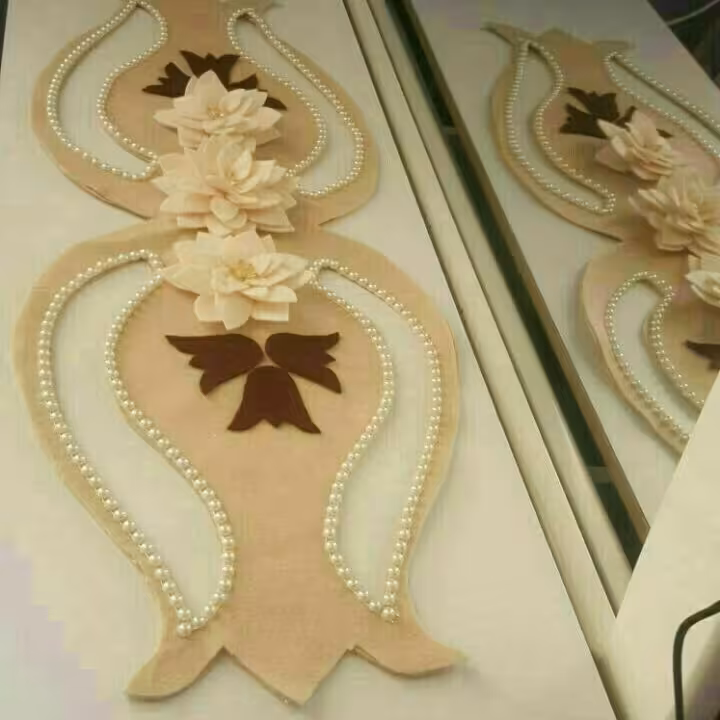 رومیزی در رنگبندی متنوع