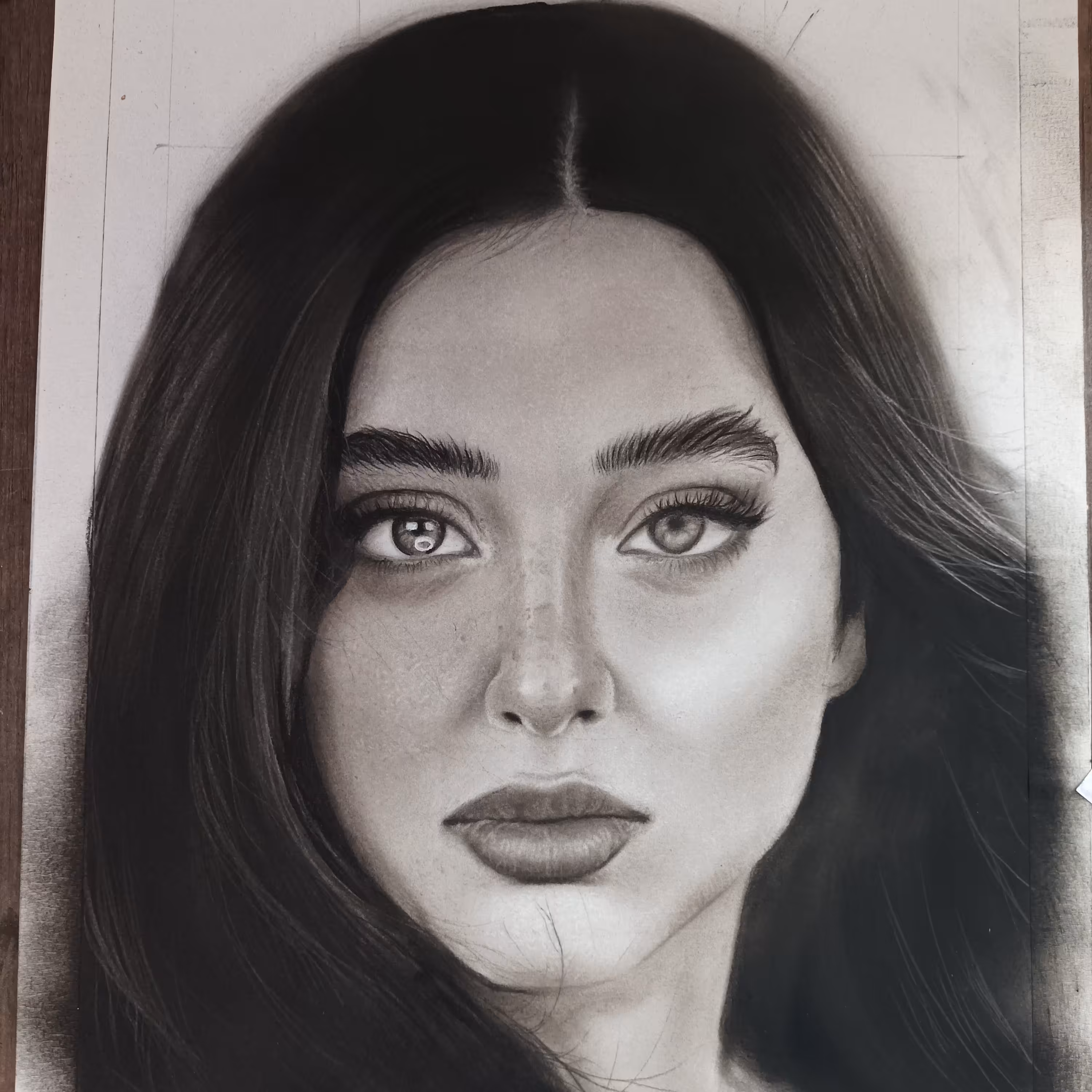 نقاشی چهره سیاه قلم  