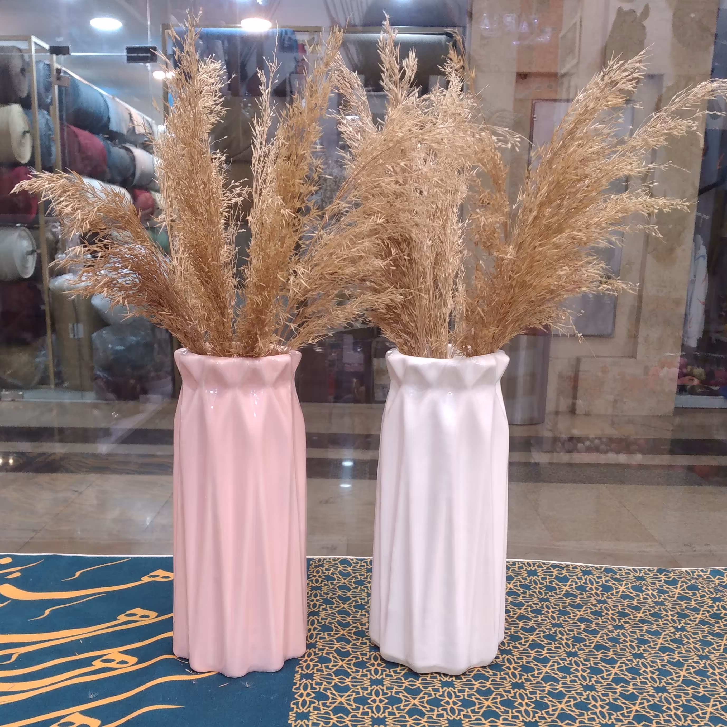 گلدان سرامیکی طرح تندیس کوچک