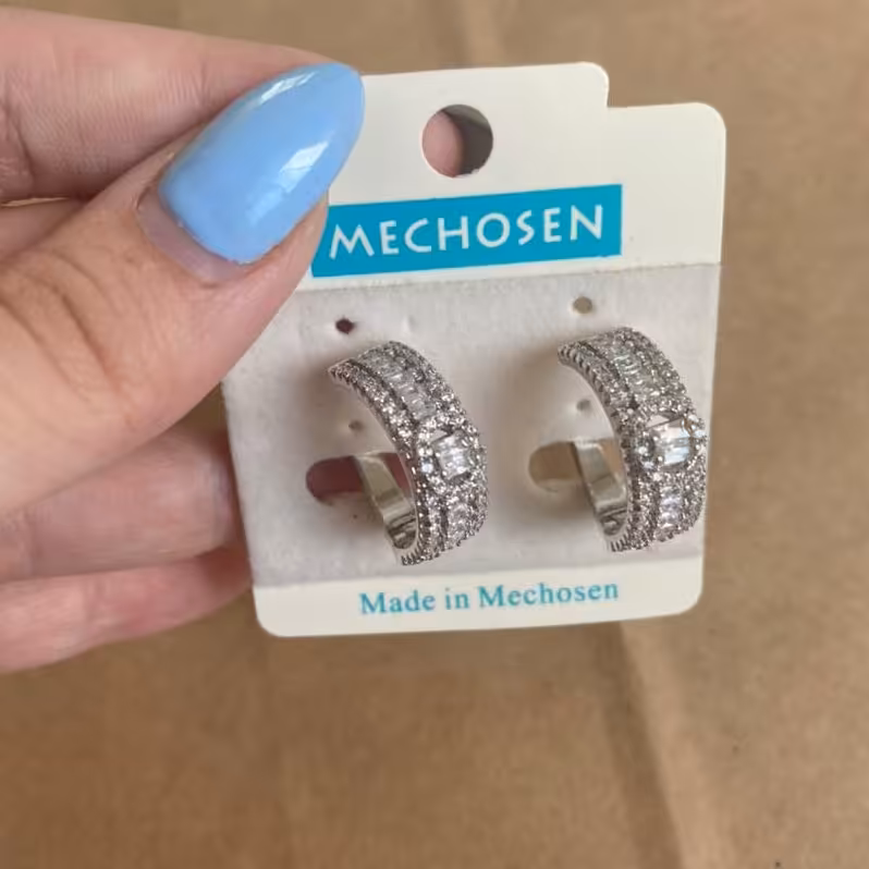 گوشواره میخی