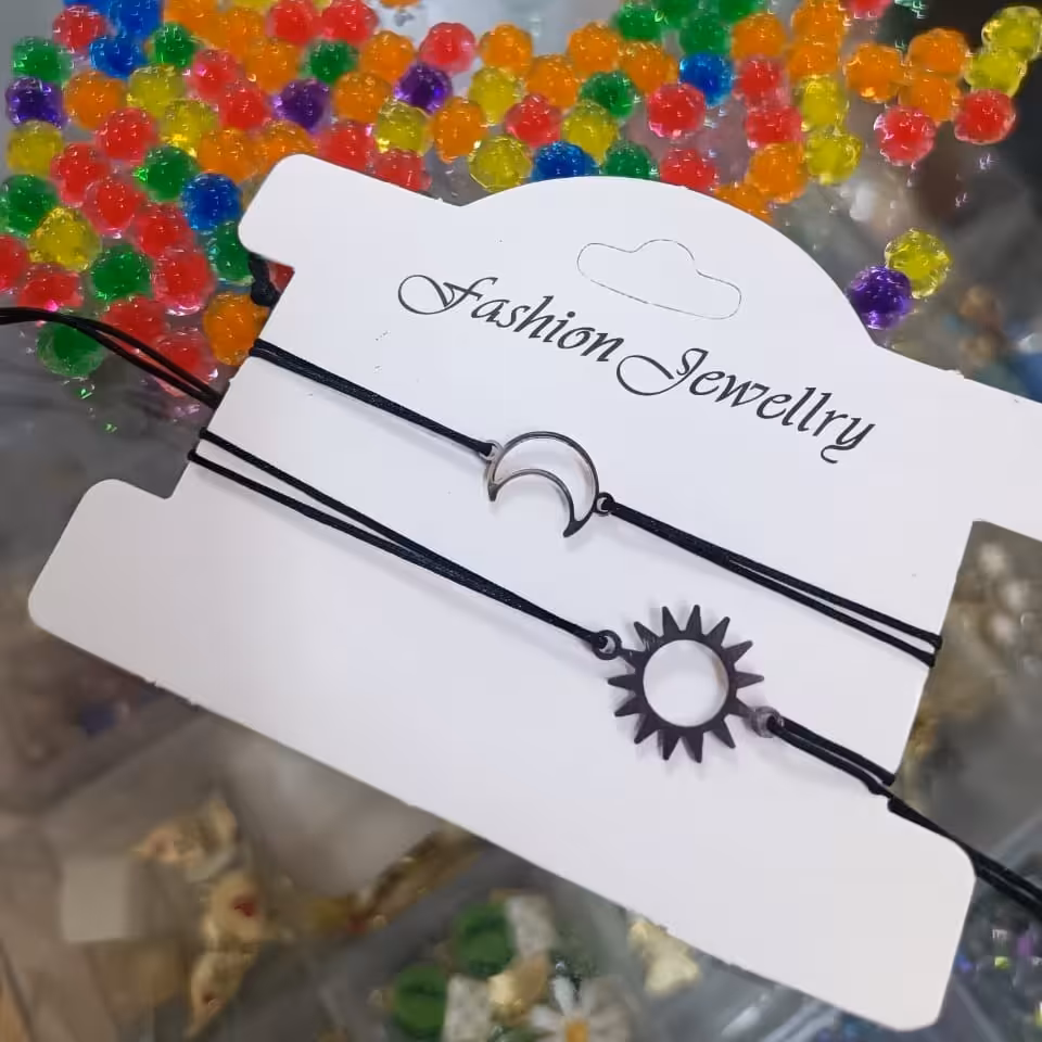 دستبند ماه و خورشید نخی