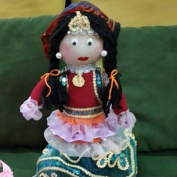 عروسک مهربانو