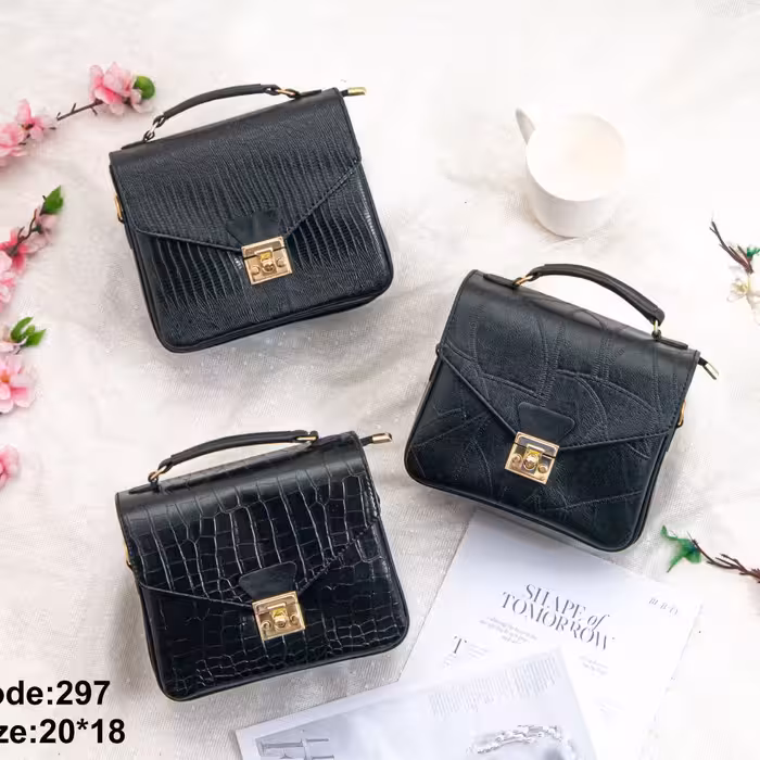 کیف پاسپورتی قفل دار 
3 خونه 