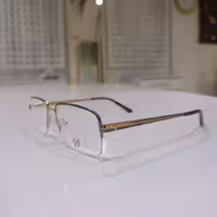 فرم عینک طبی فلزی نیم فرم طرح کلاسیک