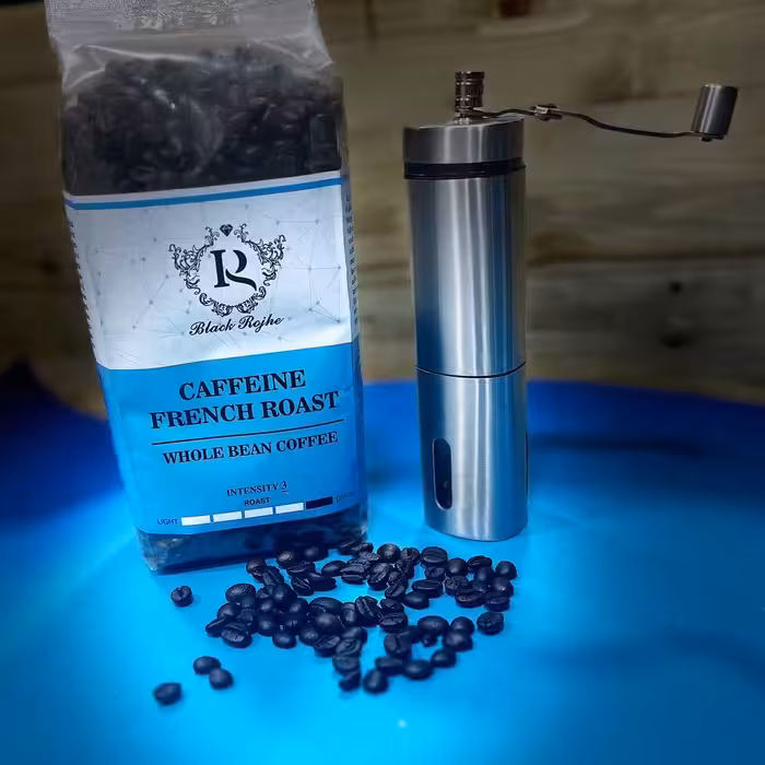 قهوه دانFrench Rost بلک روژه رست دارک ترکیبی از 80 درصد دانه های ربوستا و 20 درصد عربیکا بسته 600 گرمی. 