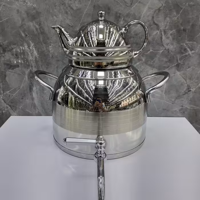 کتری قوری نزاز  5لیتر  کد 2900 قالب ترک ، کف چدن ، استیل براق با قوری کروم (نقره ای براق)