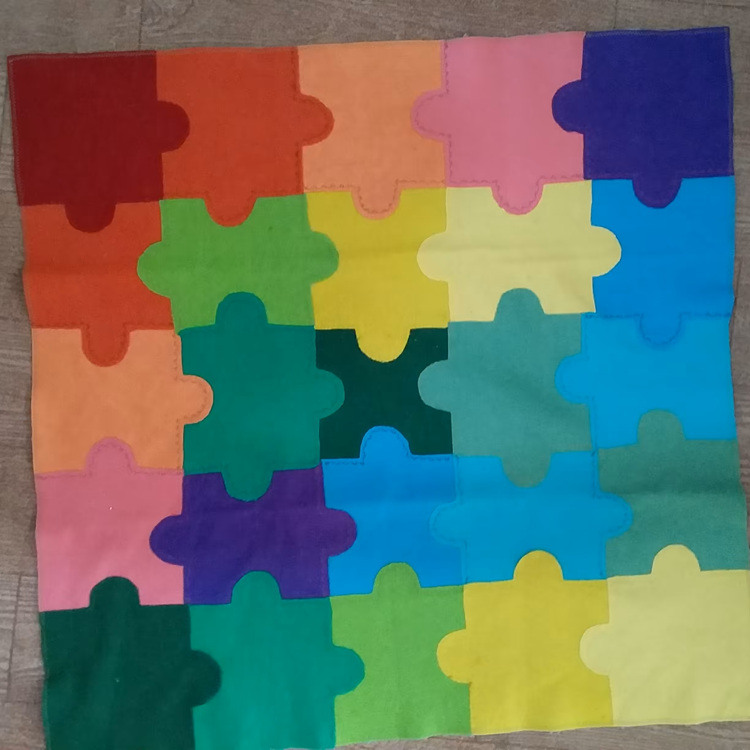 زیر انداز نمدی آستر کشی شده پازلی قابلمه ها  یک در یک متر مناسب مهمانی