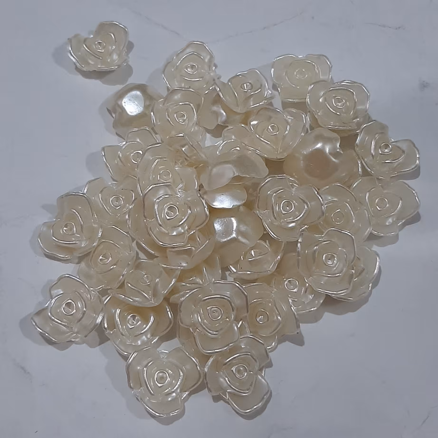 گل رز. کریستال . صدفی درجه یک وارداتی.مناسب انواع تزیین گلدان شمع رومیزی جاکلینکسی و.. 