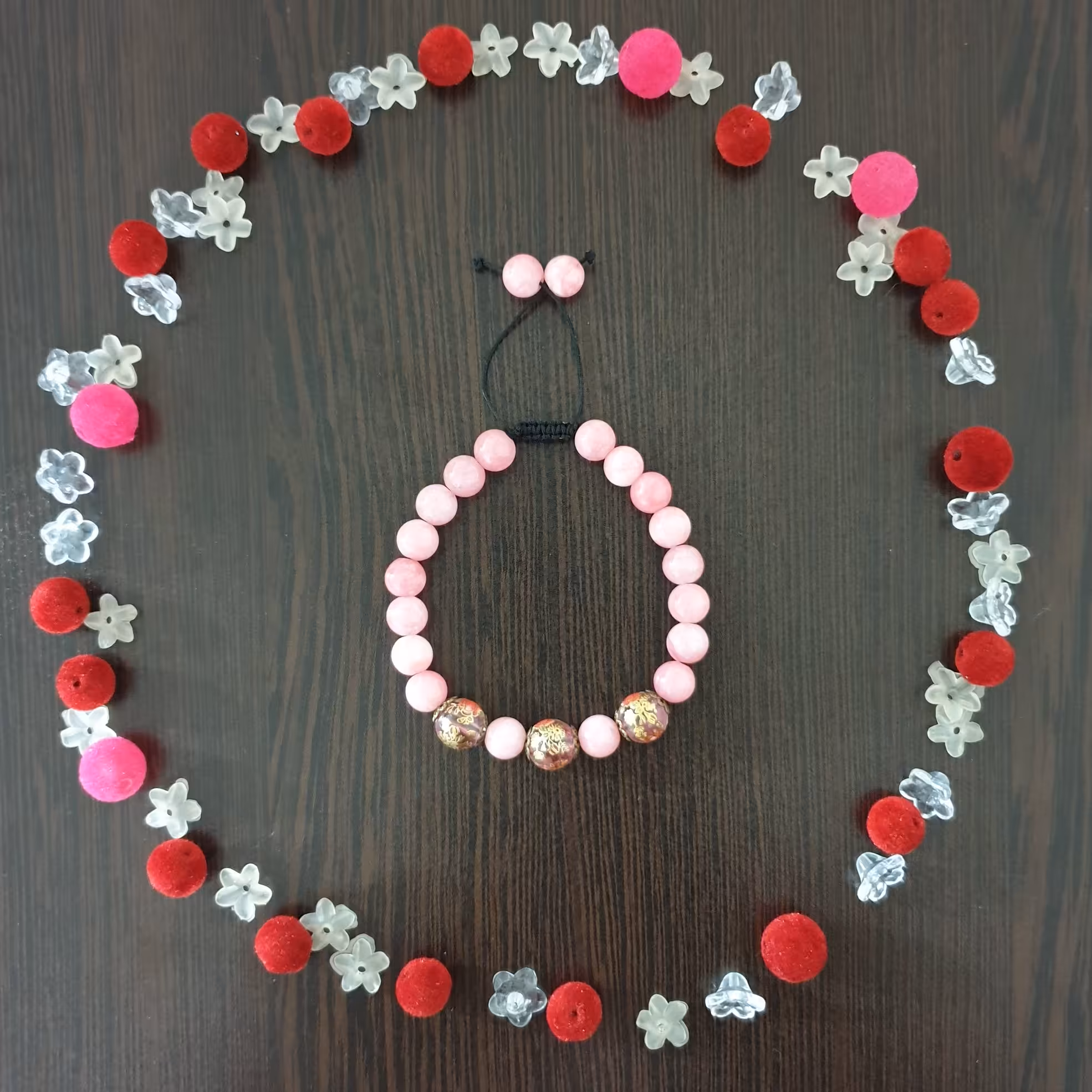 دستبند سنگ صورتی